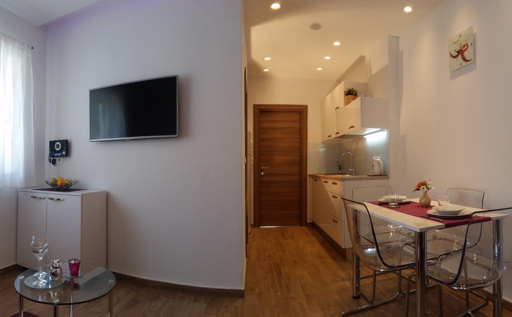 Apartments Ursic Mb Brela Buitenkant foto