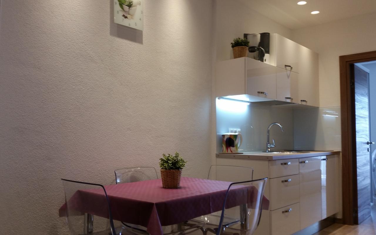 Apartments Ursic Mb Brela Buitenkant foto